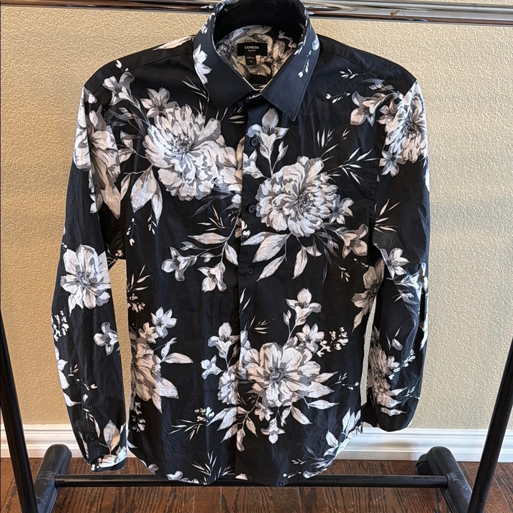 Express Black Floral Men’s Button-Up Shirt